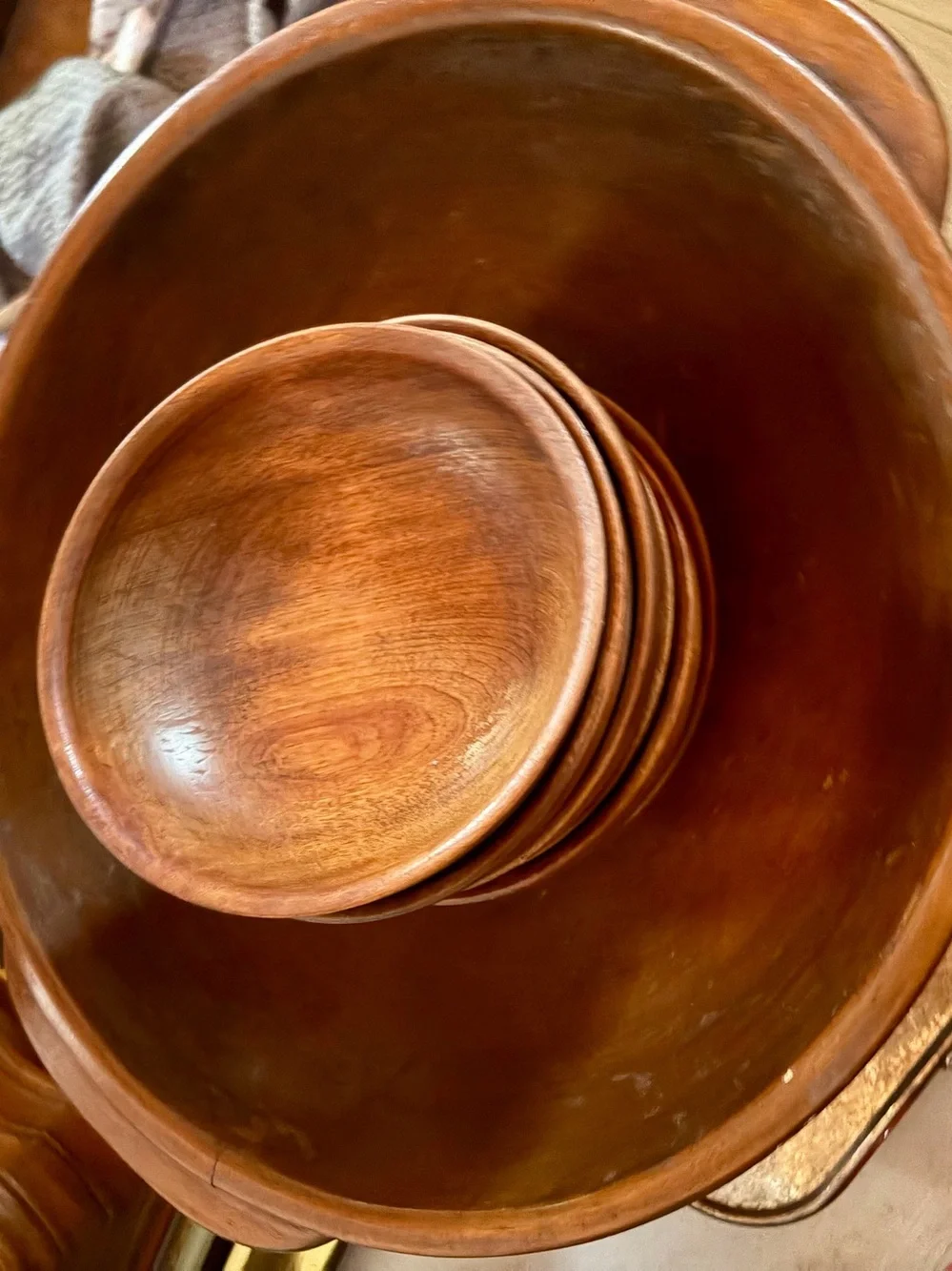Handcrafted Wooden Serving Bowl Set in Warm Brown